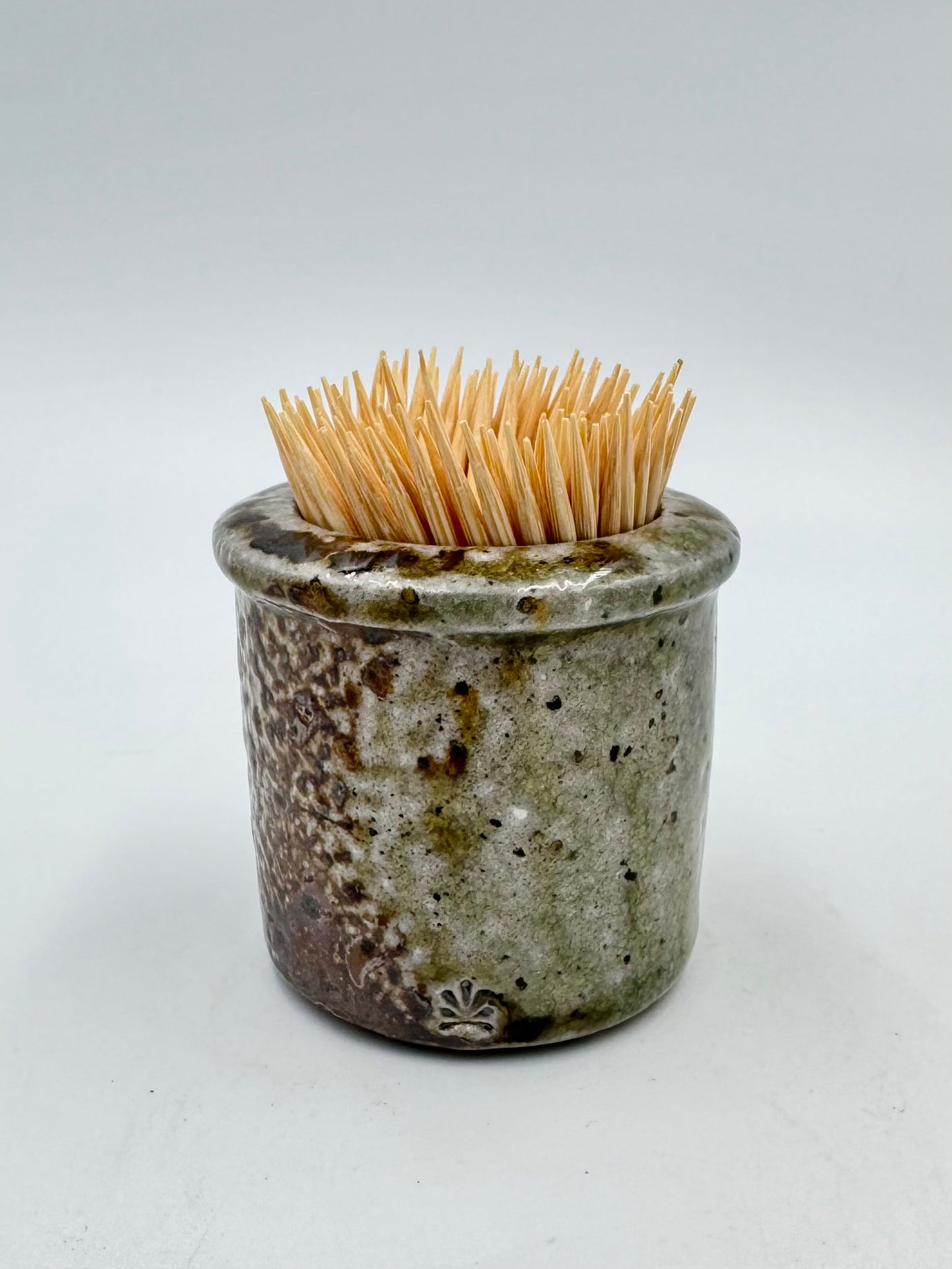 Toothpick holder