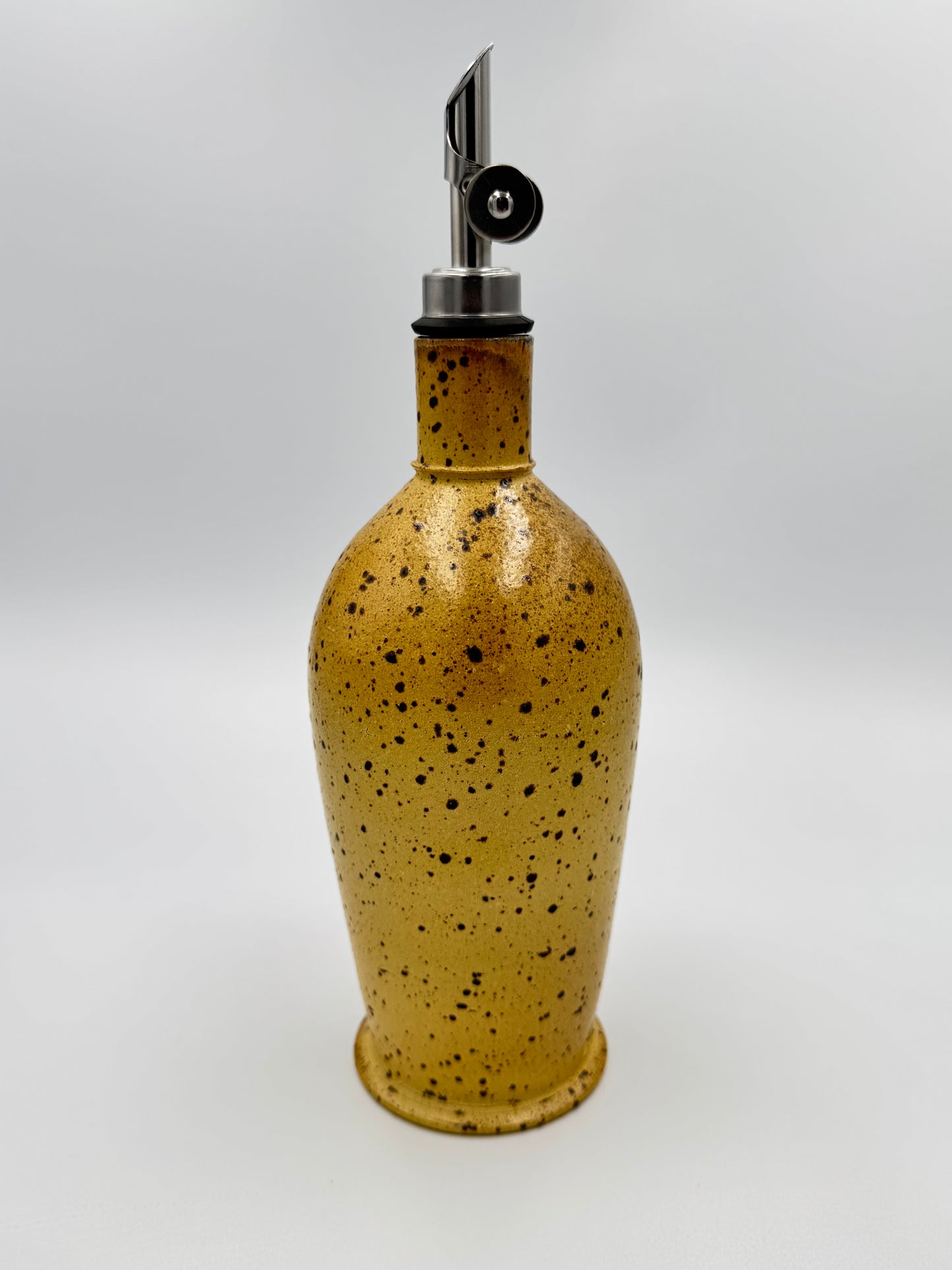 Oil Pourer Titanium Yellow