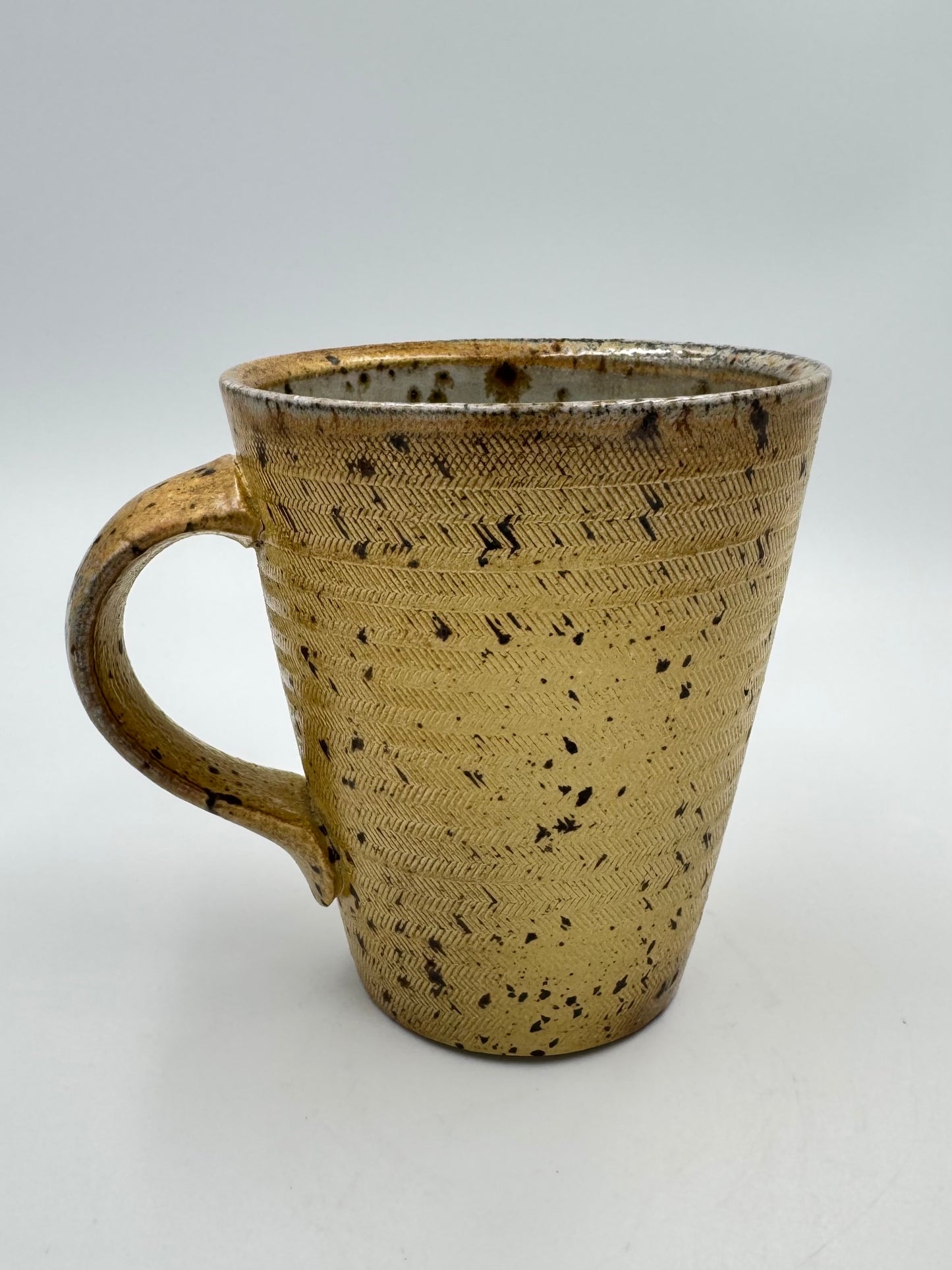 Mug Titanium Yellow- Textured