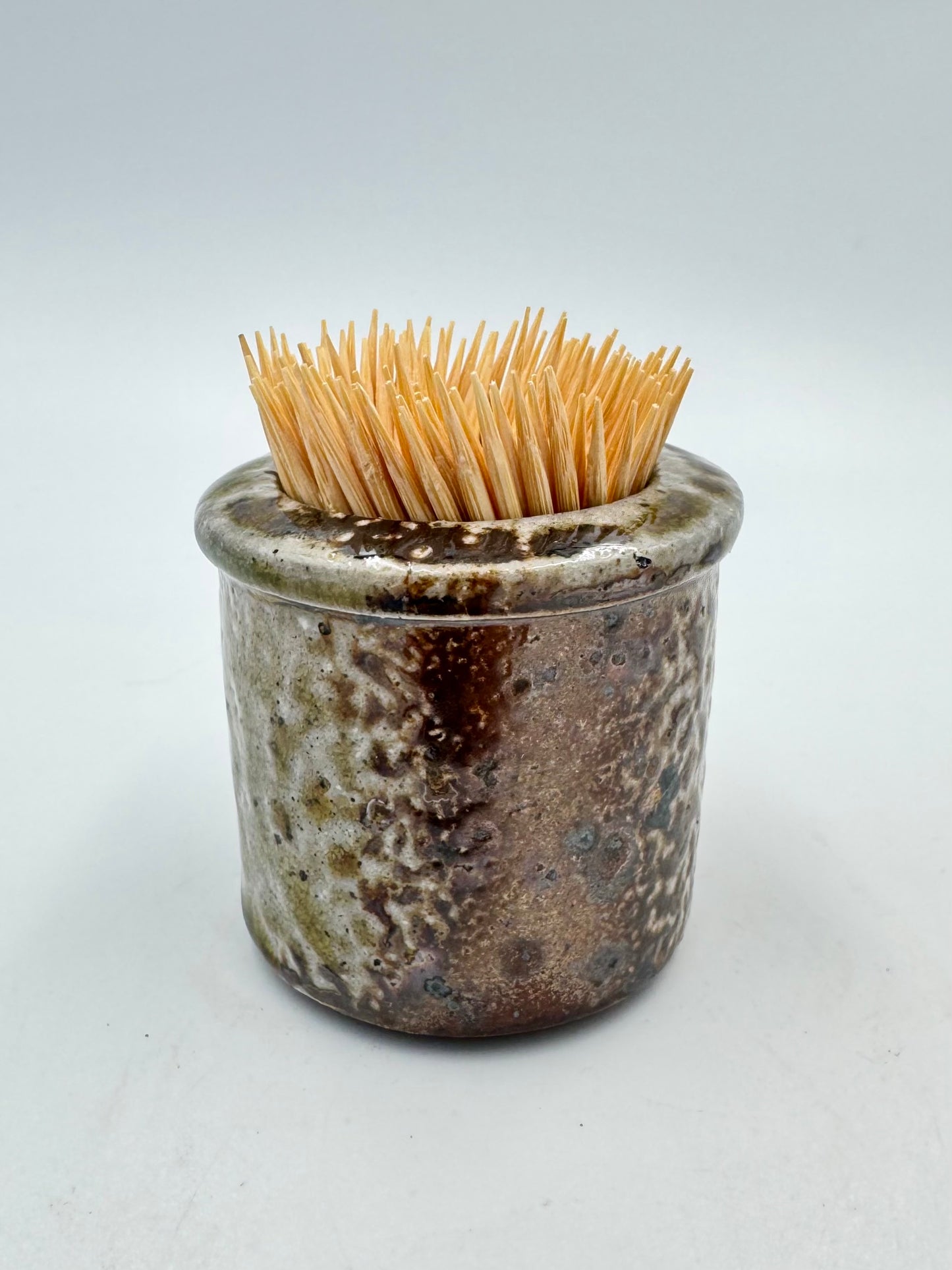 Toothpick holder